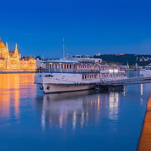 Botel Grand Jules - Boat, Budapesta